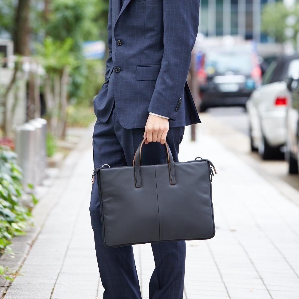 L.E.D BITES HORSE Brief Case【豊岡鞄】