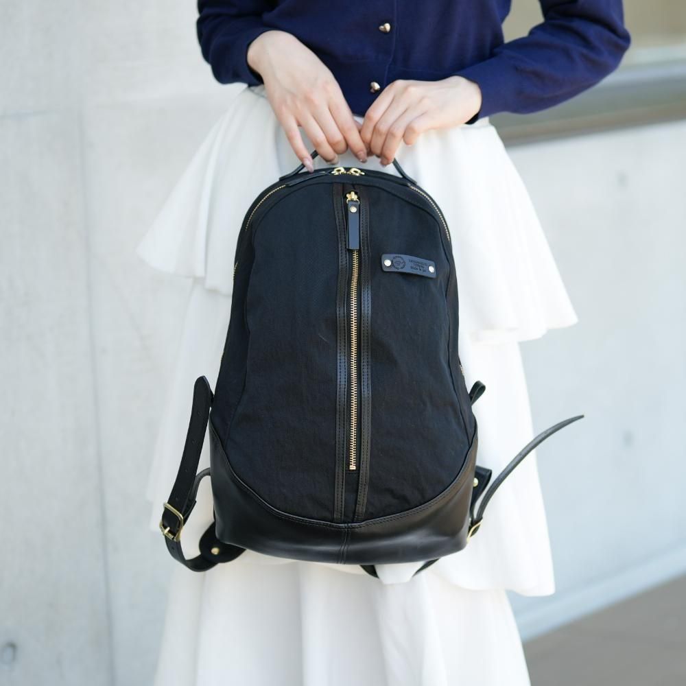 TUTUMU　egg pack【豊岡鞄】